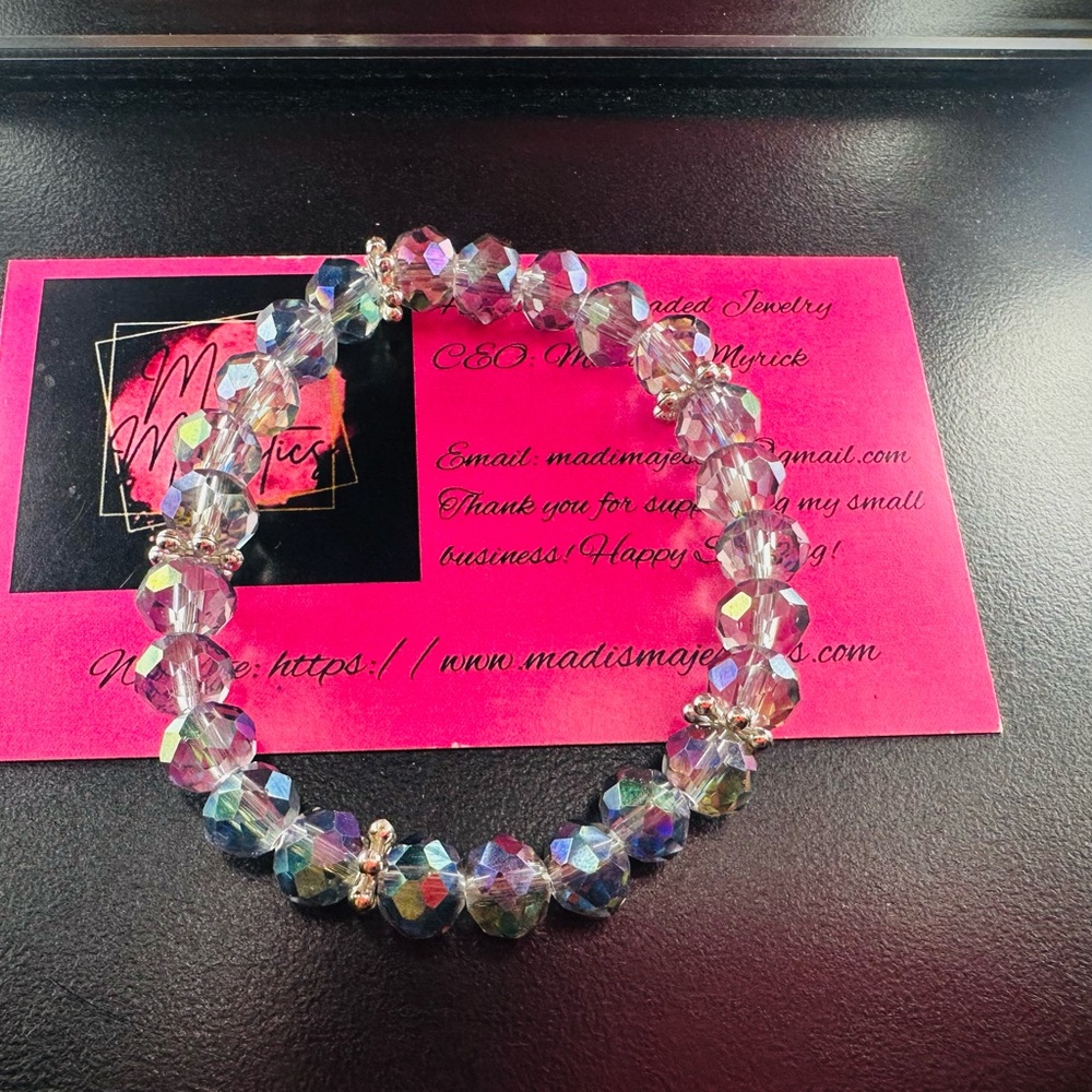 Majestic Iridescent Beaded Bracelet